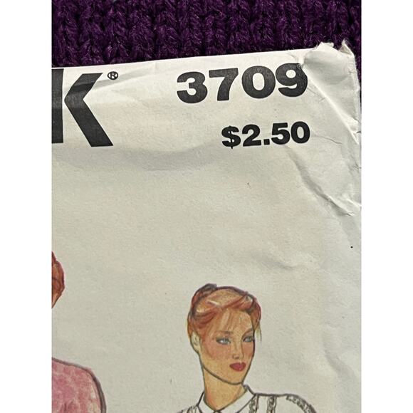 Butterick Sewing pattern 3709 womens pajamas top shorts night shirt size M - Picture 2 of 6